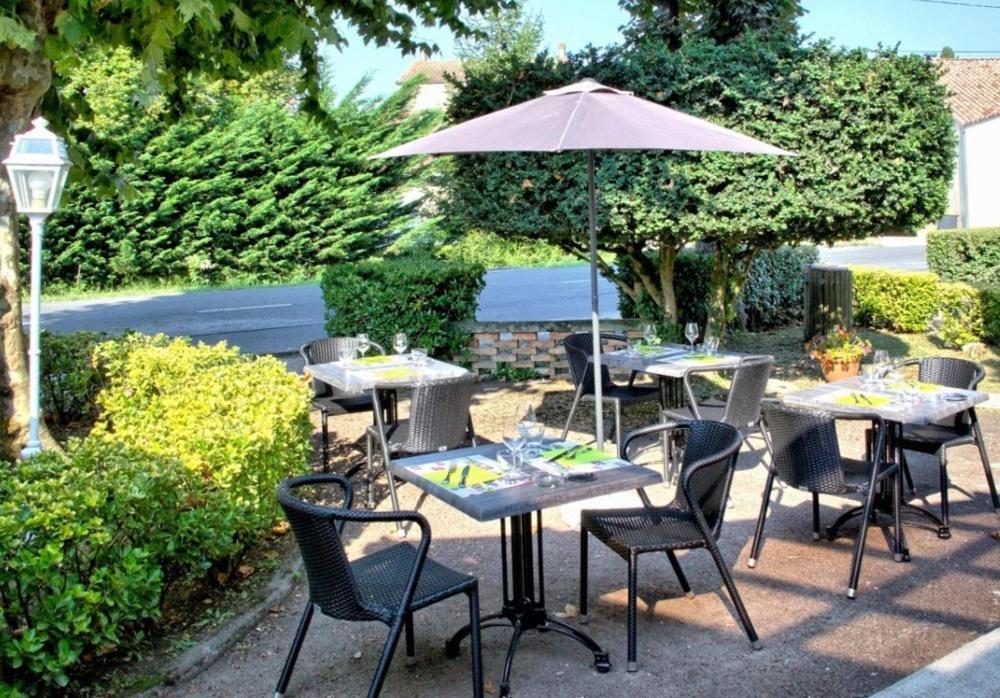 Etauliers Hotel Platanes - Kb Hotel Group מראה חיצוני תמונה