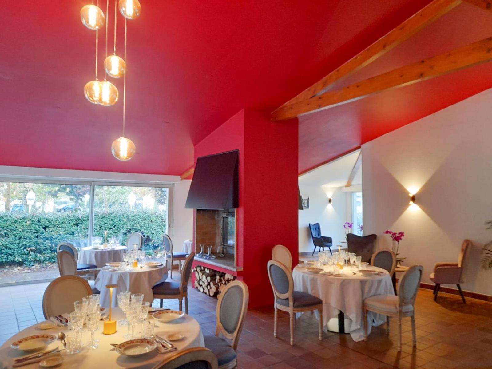 Etauliers Hotel Platanes - Kb Hotel Group מראה חיצוני תמונה