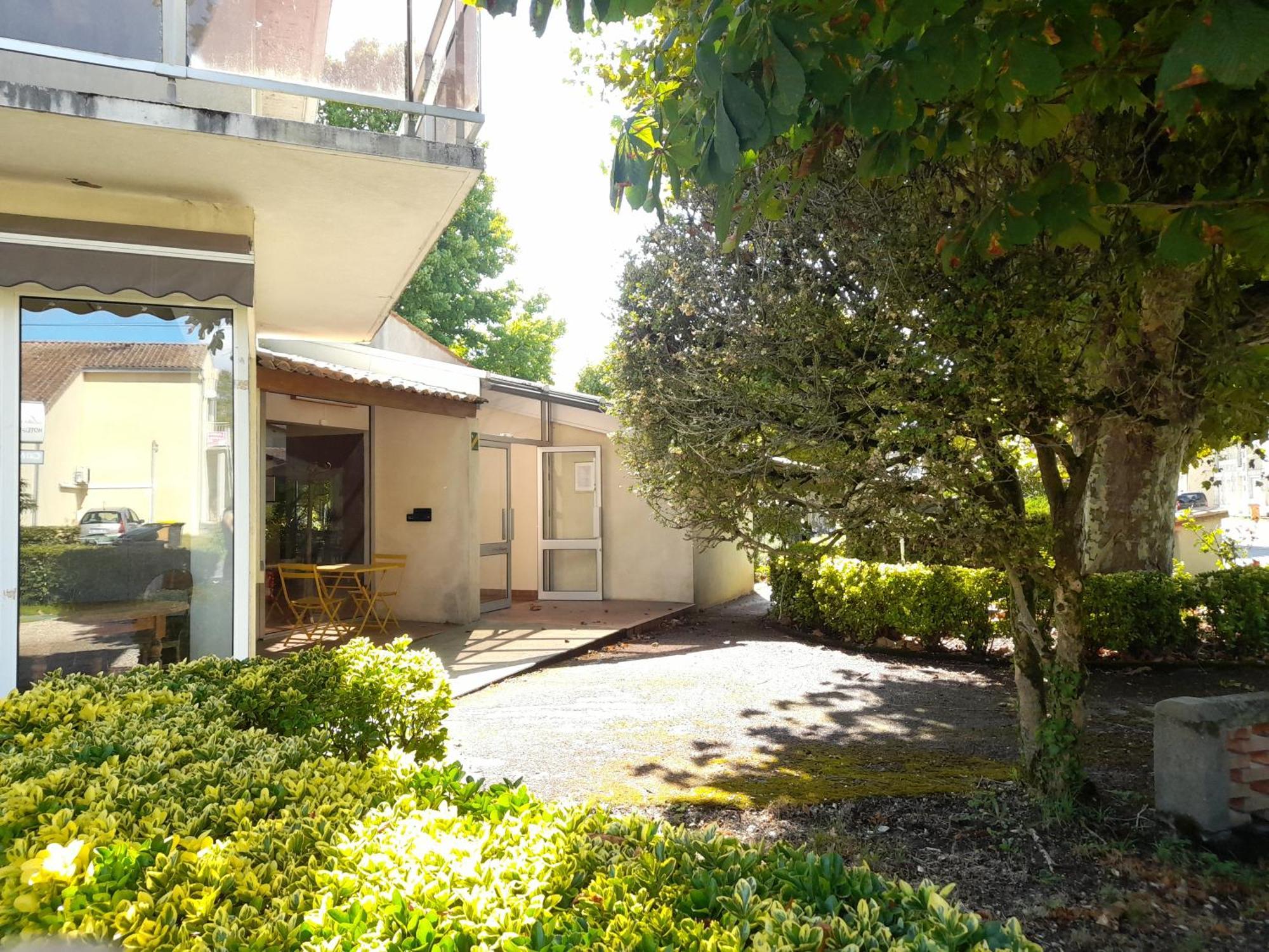Etauliers Hotel Platanes - Kb Hotel Group מראה חיצוני תמונה