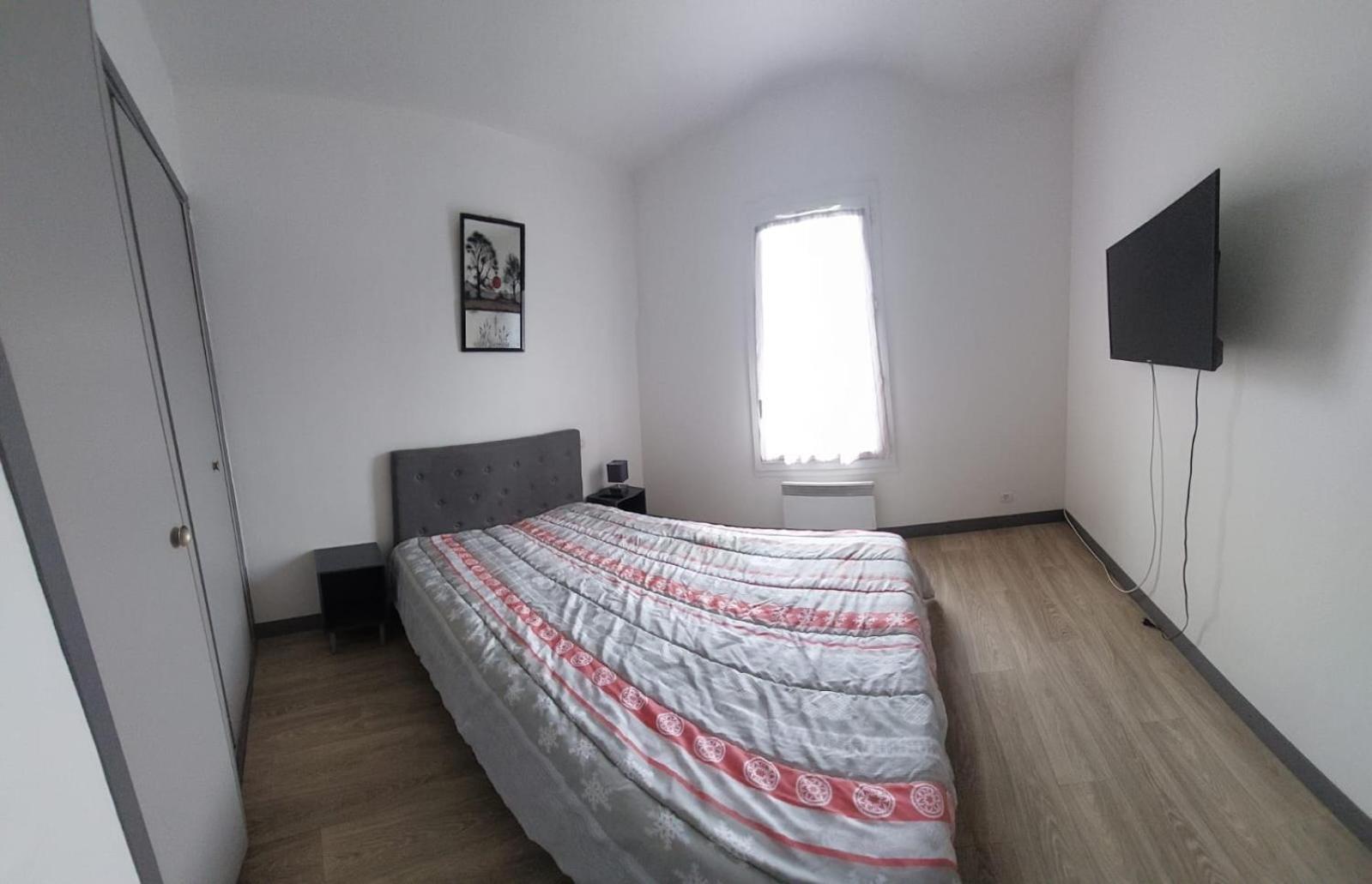 Etauliers Hotel Platanes - Kb Hotel Group מראה חיצוני תמונה