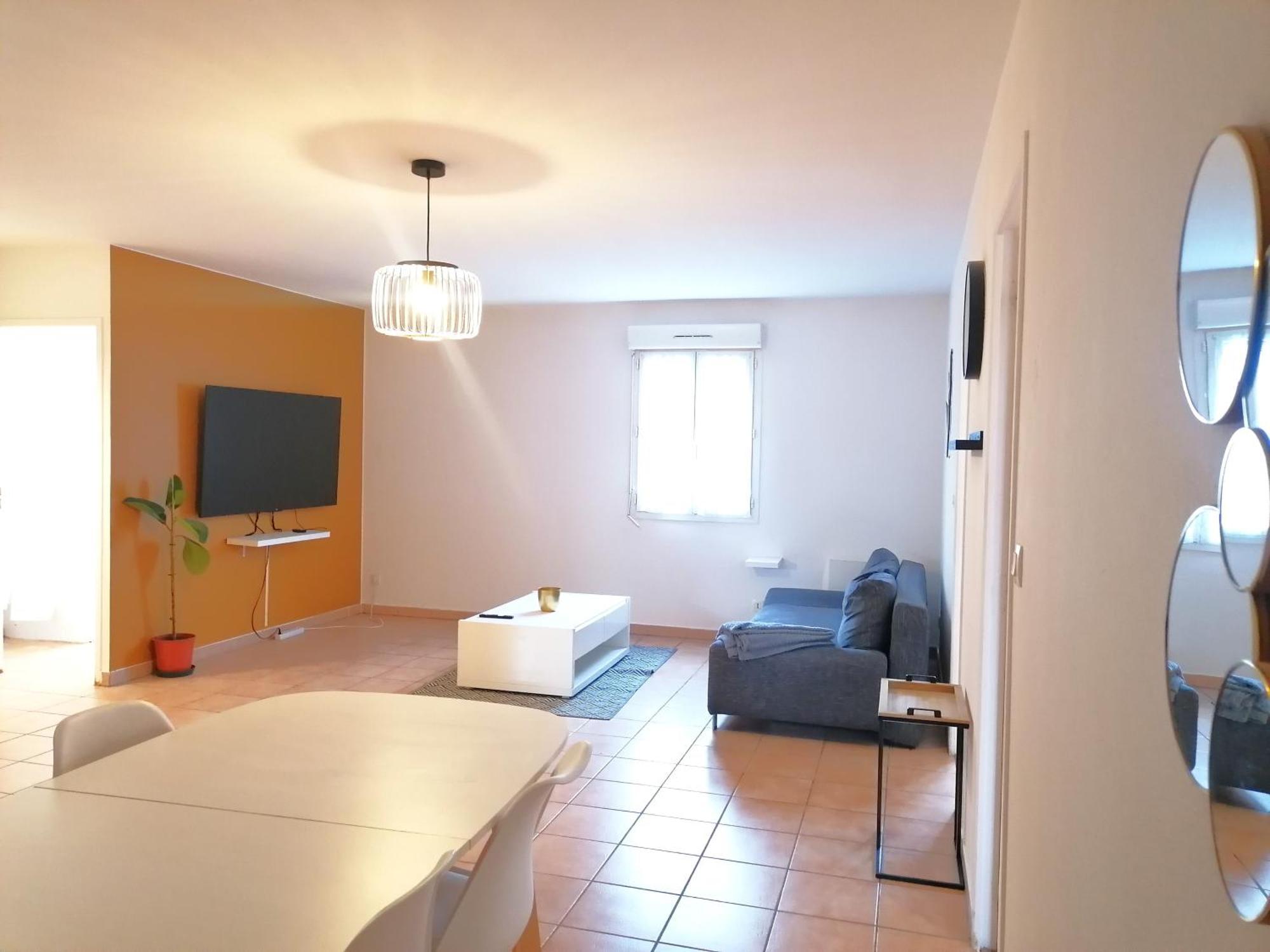 Etauliers Hotel Platanes - Kb Hotel Group מראה חיצוני תמונה